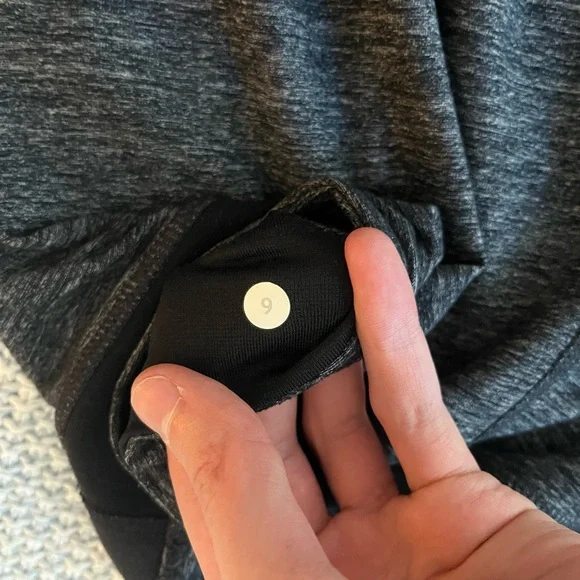 Lululemon OG Groove Pant in Heathered Black - Picture 3 of 5